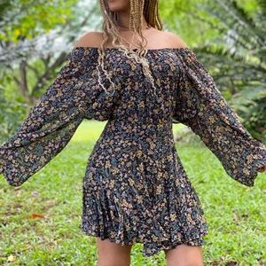 FLORAL PRINT CUTOUT DRESS